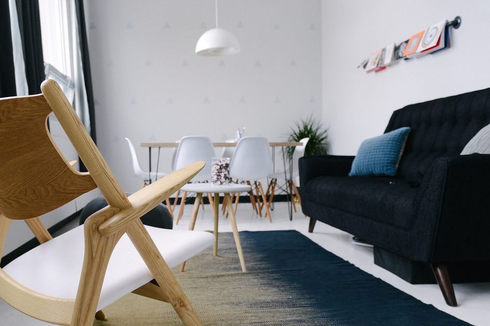 Breakout lounge with soft seating, rug and joinery